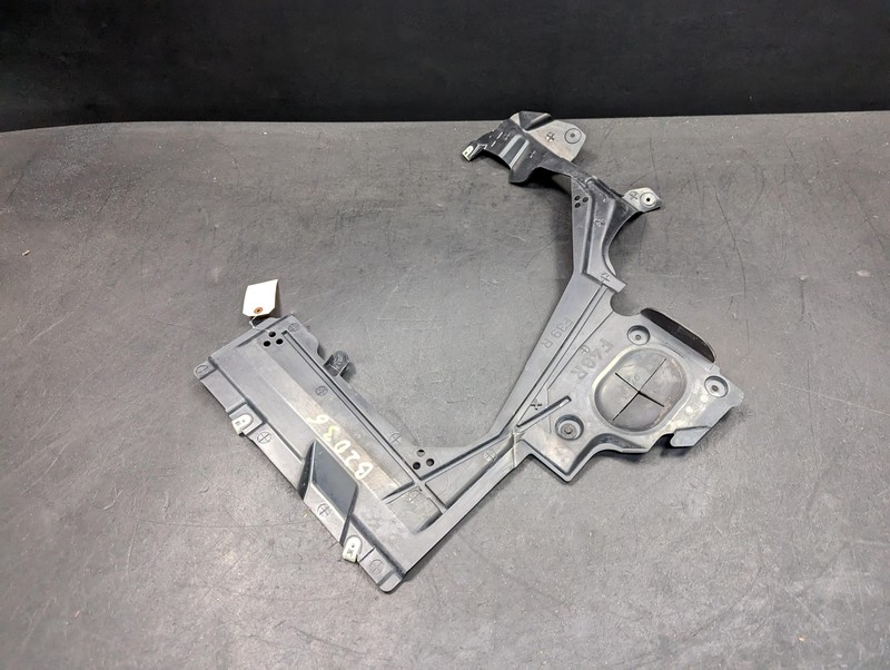 Fuel Tank Right Under Cover Splash Shield 2022 BMW X1 51757354760 2016 - 2021