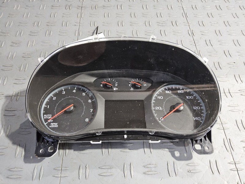 2020-2024 Chevy Malibu Speedometer Instrument Cluster 1.5L MPH and KPH Opt UHS