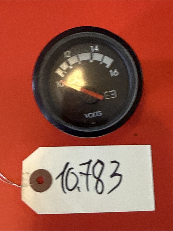 Freightliner Century BATTERY VOLTS Gauge 2246509000 Broken