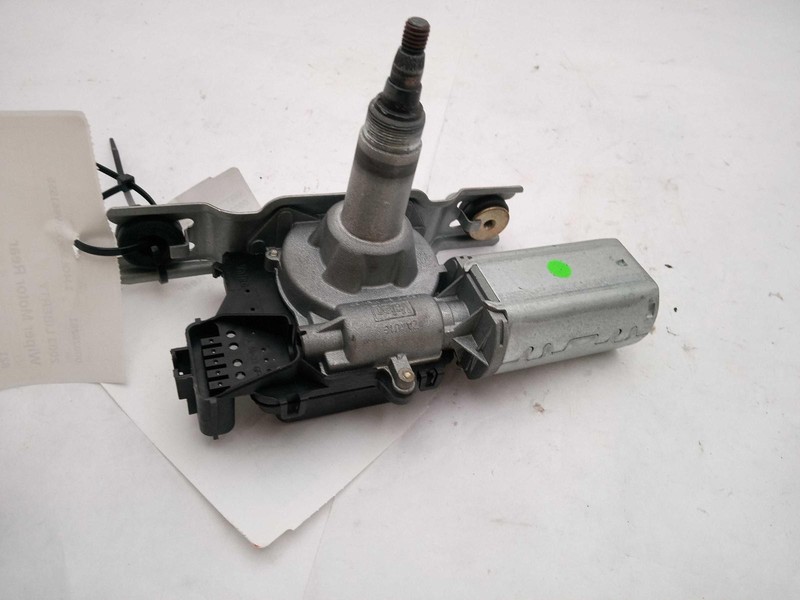 Used Back Glass Wiper Motor fits: 2003 Jeep LibertyGrade B
