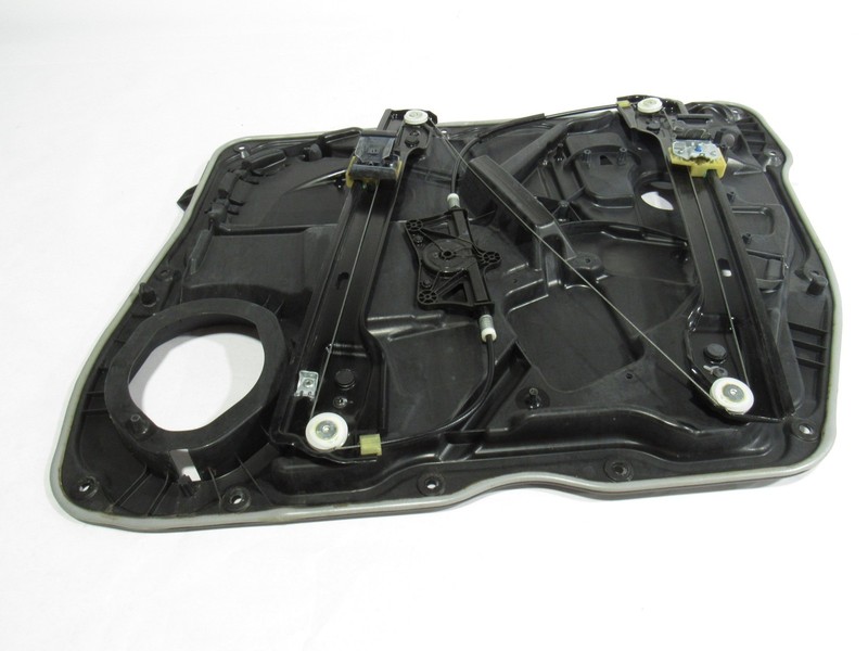 17-20 Mercedes GLE 43 C292 2019 Front Left Door Window Regulator Carrier Panel Y