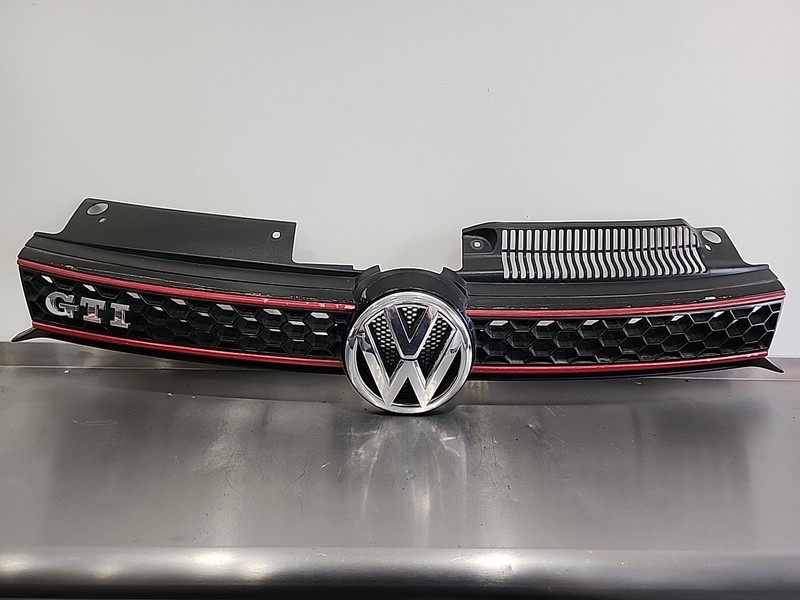 2009 Thru 2014 Volkswagen Golf GTI 5K0853651A Upper Grille Red Black OEM
