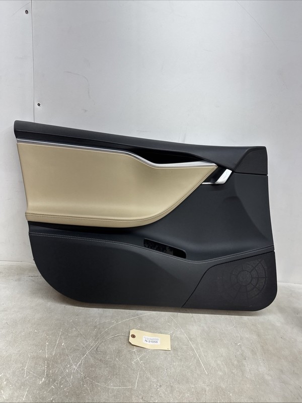 12-20 Tesla S Front LH Interior Door Panel Trim Card Cover 6006071-20-K 31056 C2