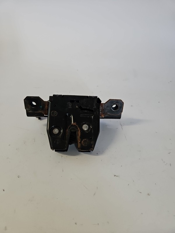 12 13 14 15 16 Chevrolet Sonic Trunk Hatch Back Lid trunk Latch
