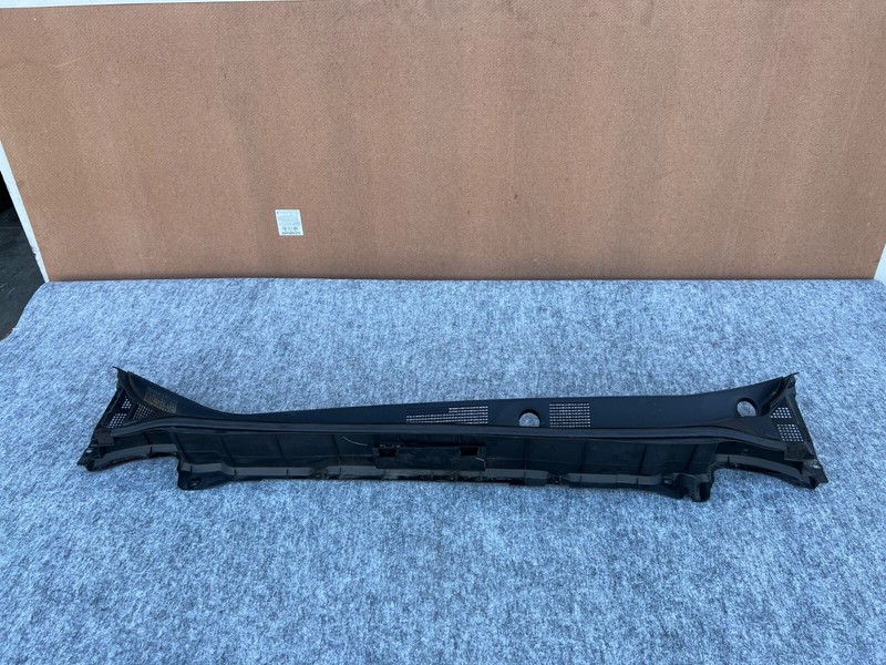 INFINITI QX50 2019-2023 OEM WINDSHIELD COWL TRIM MOLDING COVER ASSEMBLY. 18K
