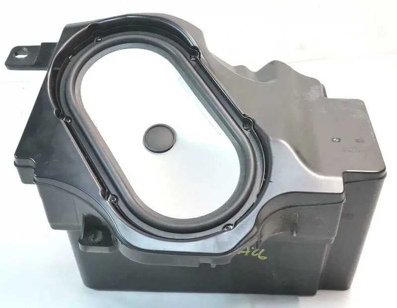 06-12 Land Rover Range Rover L322 Rear Subwoofer W/ Speaker & Amplifier OEM