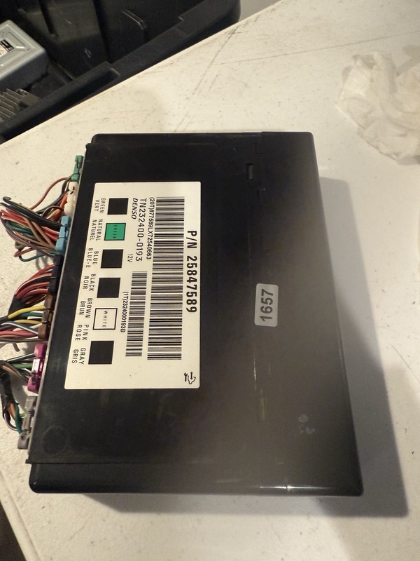 2008 CHEVY EQUINOX GM OEM BCM 3.4L AWD P25847589 Body Control Module