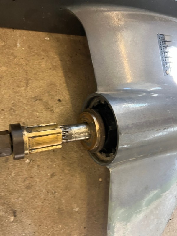Yamaha Outboard Motor 115hp / 130hp 20" shaft Lower Unit Assy FRESHWATER!