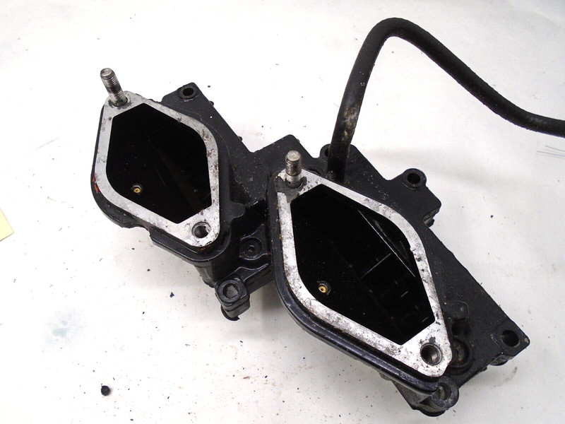 LOWER INTAKE MANIFOLD w REED BOX'S 0437338 JOHNSON EVINRUDE 95-2001 200-250 HP