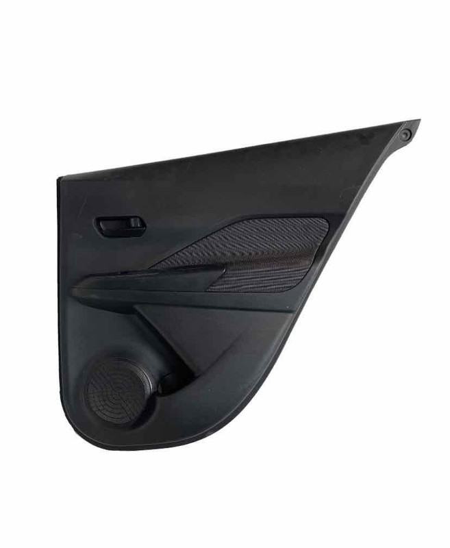 NISSAN KICKS 18 TO 19 DOOR PANEL TRIM REAR RIGHT BALCK NO BOSE AUDIO 829005RL0A