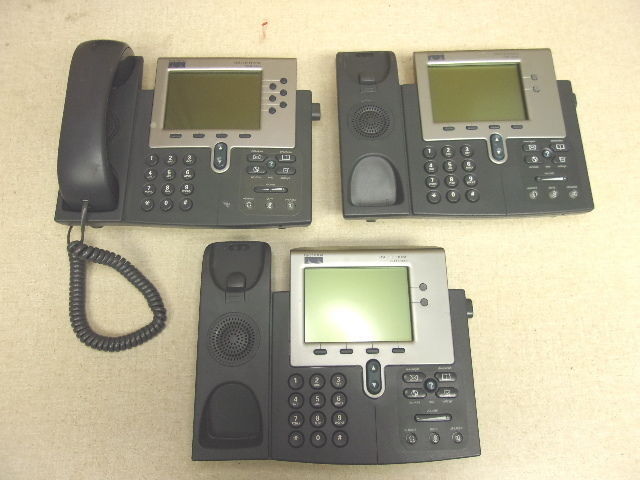 USED LOT OF 3 CISCO 7960 SERIES PHONES, (1)CP-7960G W/ HANDSET, (2)CP-7941G