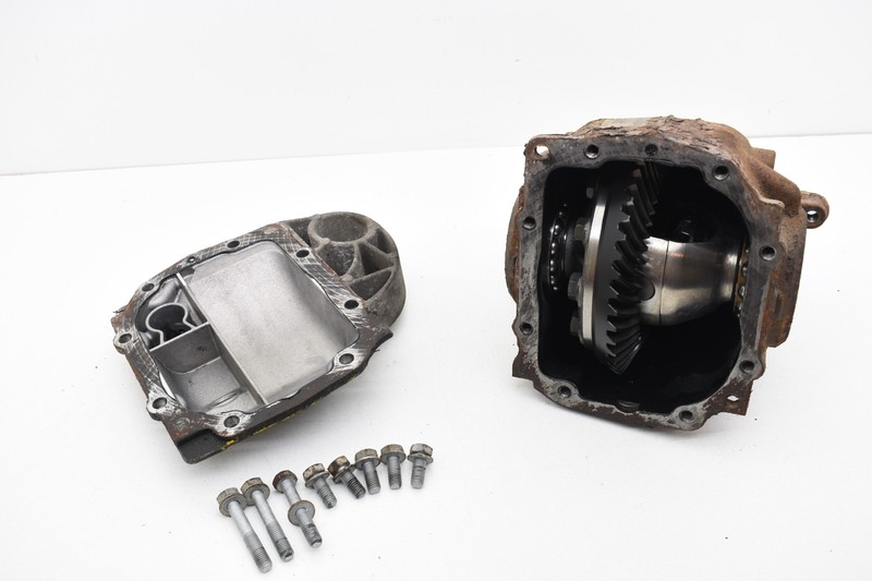 2007 BMW E90 328xi AWD Manual Rear Differential DIFF Carrier Ratio 3.38 OEM KW45