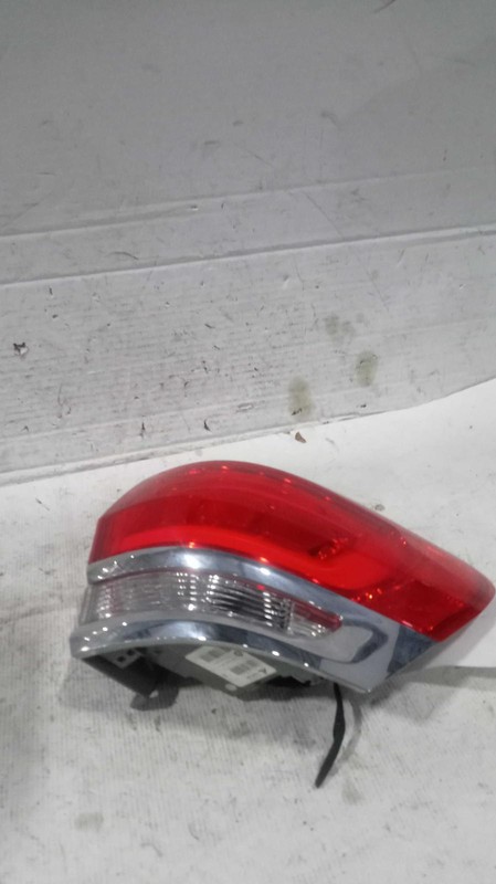 2015 JEEP GRAND CHEROKEE Right Tail Light Assembly Grey OEM 387851 144K Miles