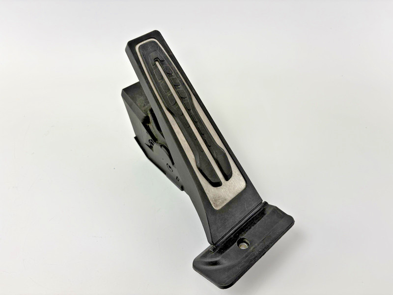 2019 - 2025 OEM BMW 2 3 4 Series X3 X4 X5 X6 X7 Accelerator Gas Pedal 6889820