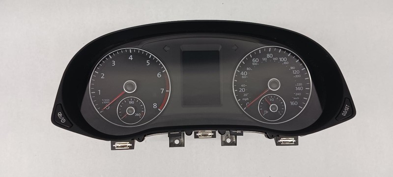 15-'19 VOLKSWAGEN PASSAT Speedometer cluster 65k miles OEM
