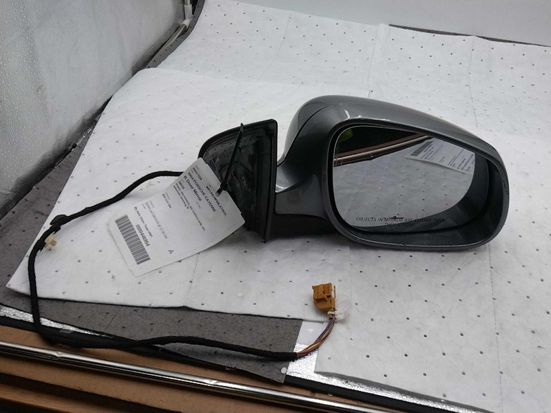2004 Porsche Cayenne Right Door Mirror Assembly OEM Used 133748 160K Miles