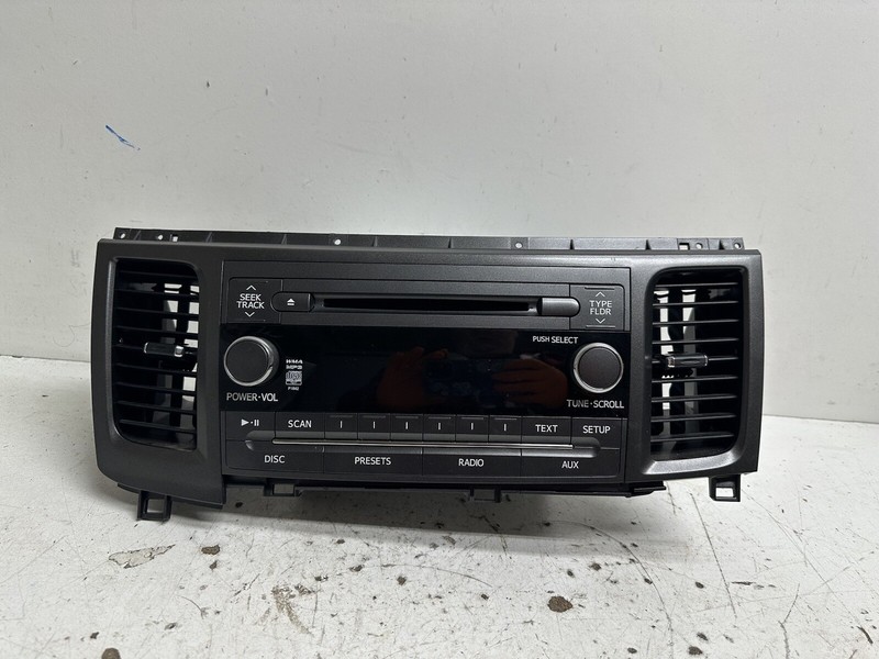 2011-2014 Toyota Sienna Radio Stereo 2 DIN Disc CD Player W/Vents