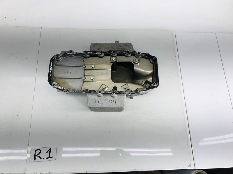 17-19 FIAT 124 SPIDER 1.4L L4 GAS ENGINE MOTOR OIL PAN TANK RESERVOIR OEM