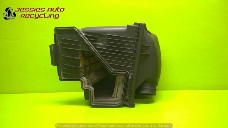 06 BMW 750i 4.8L AT SEDAN RIGHT AIR CLEANER BOX OEM 1869-84