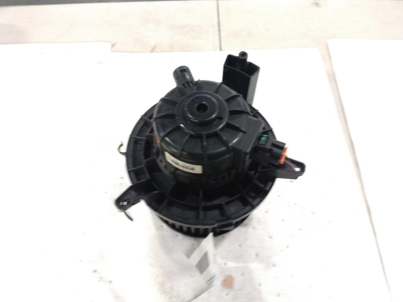 2016 GMC Acadia HVAC Blower Motor OEM 22816162 Grey 95K Miles