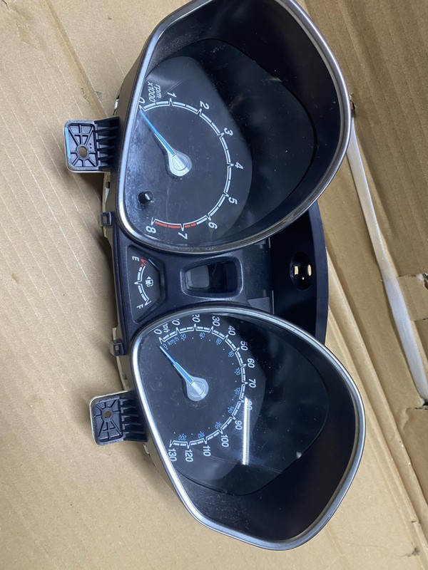 2015-2017 Ford Fiesta Speedometer Instrument Cluster Gauges