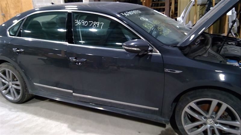 Passenger Front Door Electric Without Memory Mirrors Fits 16-18 PASSAT 3158738