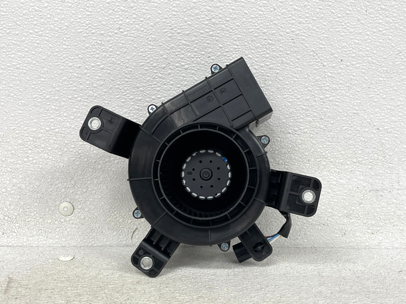 ⭐2021-2025 HYUNDAI ELANTRA BATTERY COOLING BLOWER MOTOR FAN SHROUD OEM LOT2677