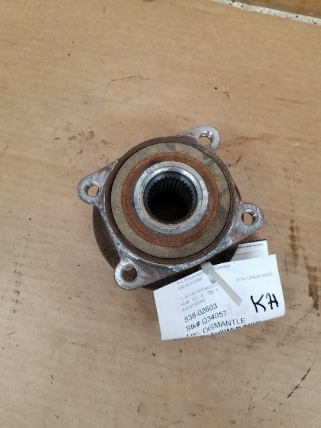 Hub Front 4WD Off Road Suspension Opt Sdj Fits 14-17 CHEROKEE 254794