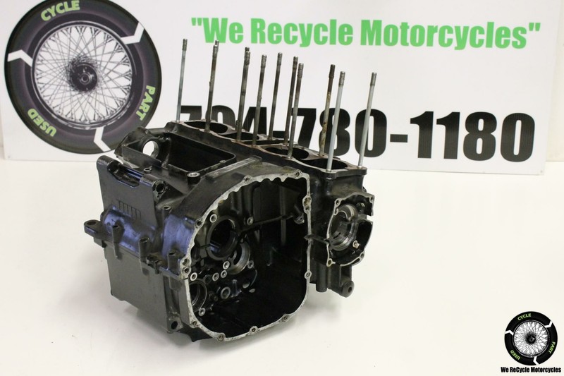 1984 Suzuki GS550 L ENGINE MOTOR CRANKCASE CRANK CASES BLOCK GS 550 84