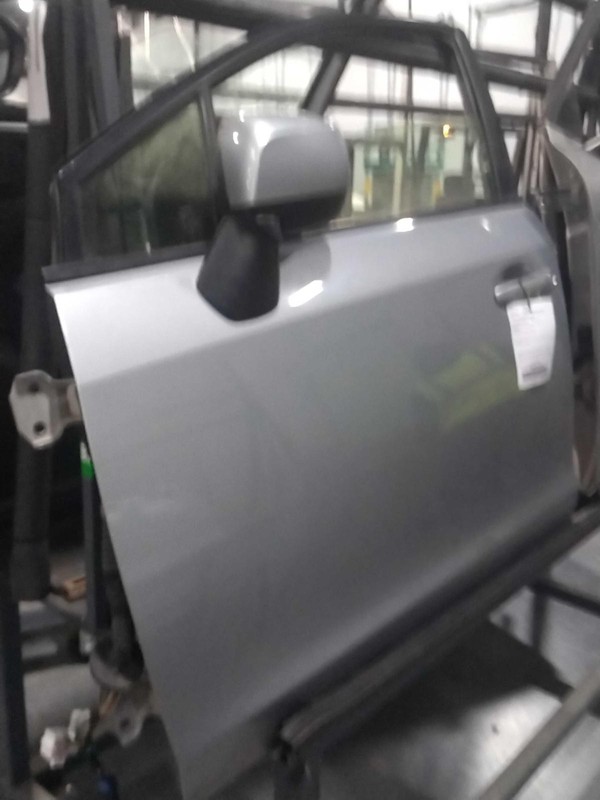 2014 Subaru XV Crosstrek Left Door Silver 24813 Used 189K Miles