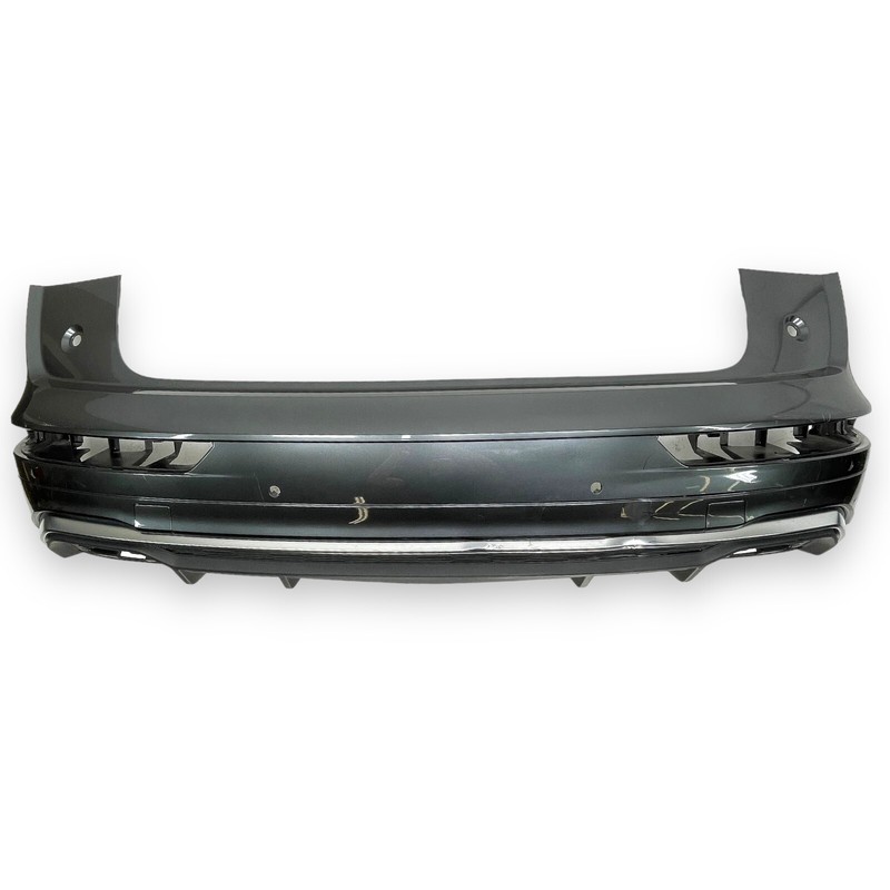 2017-2020 Audi Q5 Rear bumper cover /w lower valance OEM 80A807301
