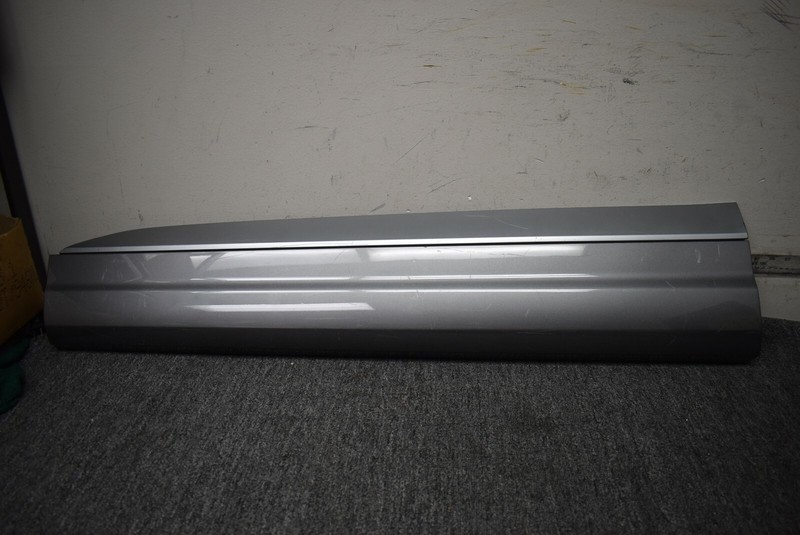 2017-2019 AUDI Q7 FRONT LEFT SIDE DOOR MOLDING FACTORY OEM