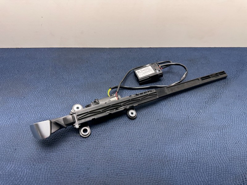 14–20 OEM BMW F32 F82 428i 435i 440i M4 Coupe Left Driver Seat Belt Handover Arm