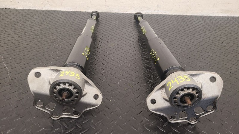 14-18 Jeep Cherokee Rear Shock Absorbers Pair (SDA) OEM 68157909AE