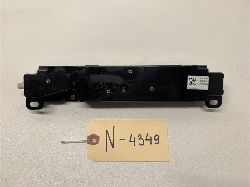 2017-2022 OEM TESLA Model 3 WIFI Bluetooth Antenna Module Unit4349 B66