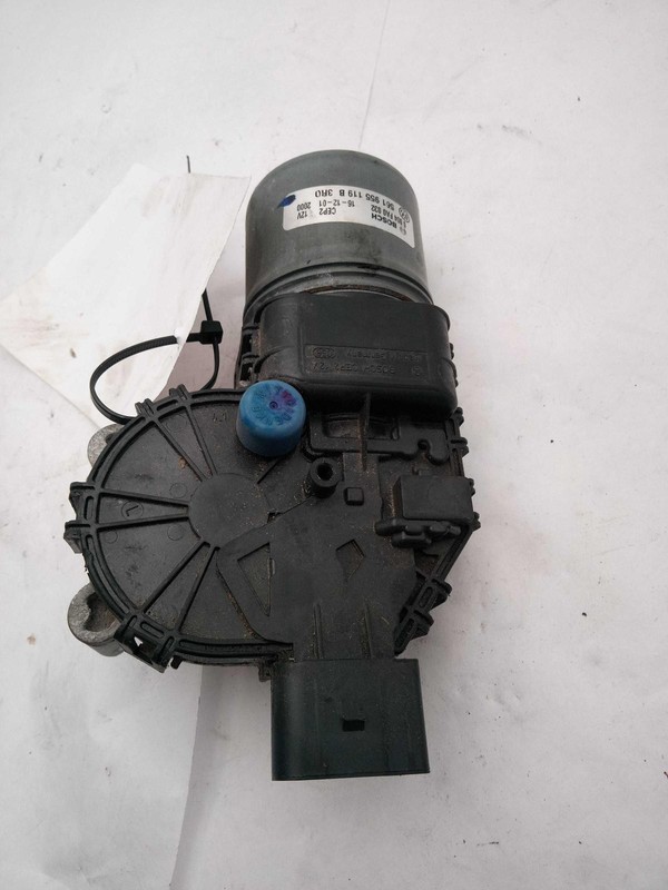 2017 Volkswagen Passat Wiper Motor OEM 561955023C Grey 82K Miles