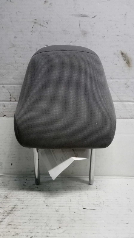 2020 Toyota Highlander Right Black Headrest - Used, 81K Miles, OEM Quality