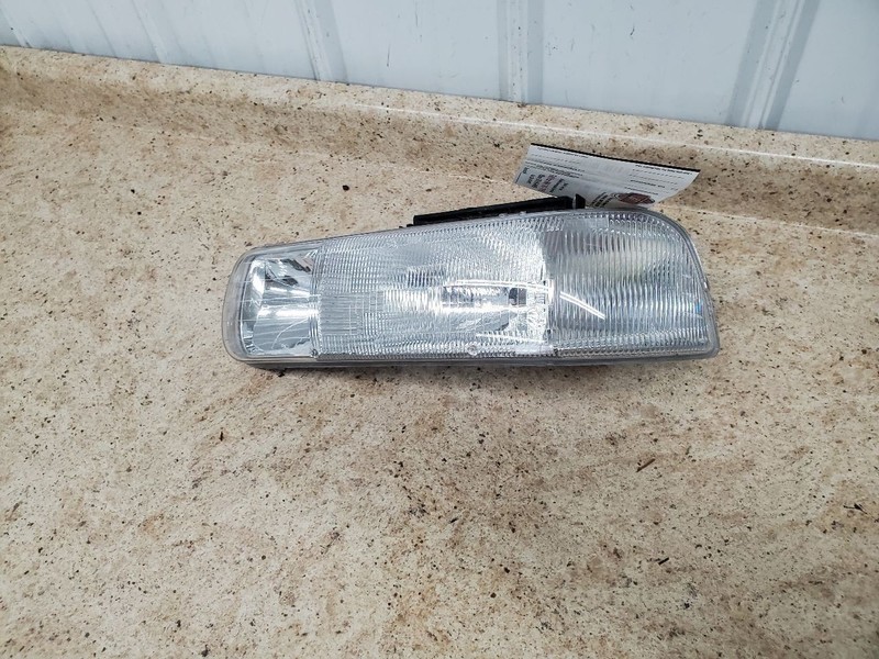 Driver Left Headlight Fits 00-06 SUBURBAN 1500 309425