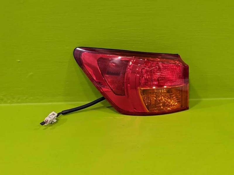 06 07 08 IS250 DRIVER LEFT QUARTER TAILLIGHT LAMP OEM 3861-50