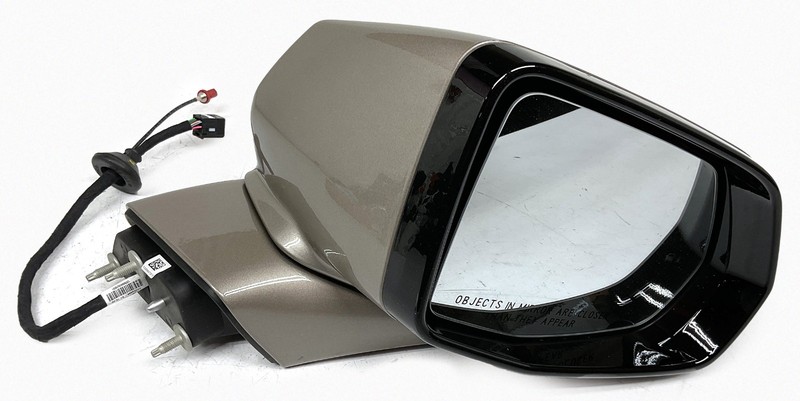 86775634 OEM Right Passenger Side Exterior Mirror For Cadillac XT6 Sport , Latte