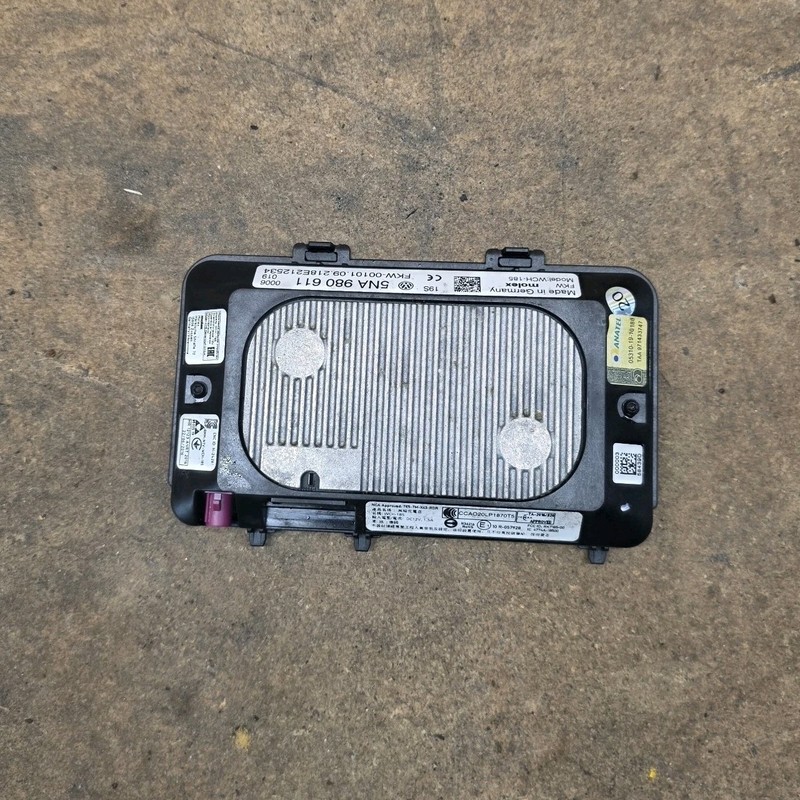 2022-2024 VOLKSWAGEN ATLAS SMARTPHONE PHONE WIRELESS CHARGING PLATE MODULE UNIT