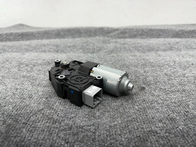 MERCEDES W212 E63 E250 E400 2010-2016 OEM PANORAMIC SUNROOF MOTOR ACTUATOR ASSY