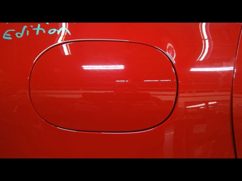 2015-2019 MACAN Fuel Filler Door 1529434