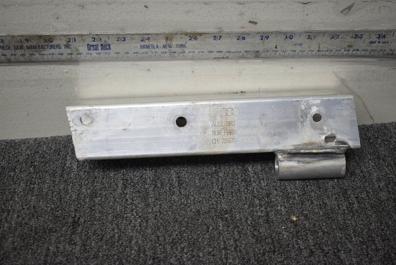 2010-2014 AUDI Q5 REAR REINFORCEMENT BRACKET FACTORY OEM