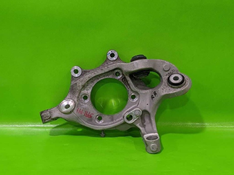08-15 C350 PASSENGER RIGHT REAR KNUCKLE SPINDLE OEM 3991-141