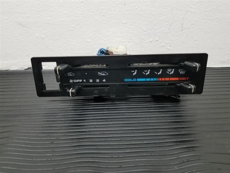 86-93 Nissan Pickup Temperature Climate Control W/ AC OEM 27500-01G00