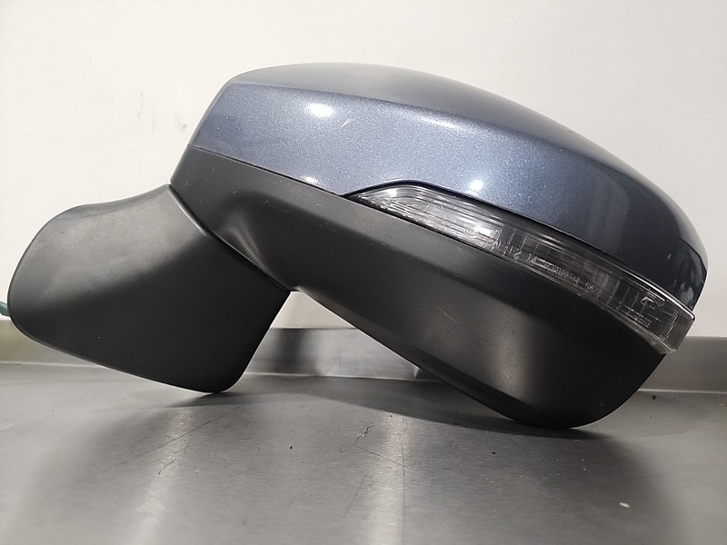 18-22 XV Crosstrek Driver Left LH Power Door Turn Signal Mirror OEM Blind Spot