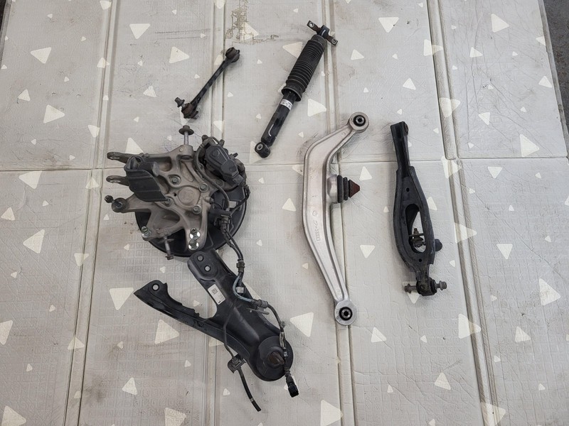 2018-2024 HONDA ODYSSEY Left Driver Rear Suspension Knee OEM 3.5L FWD