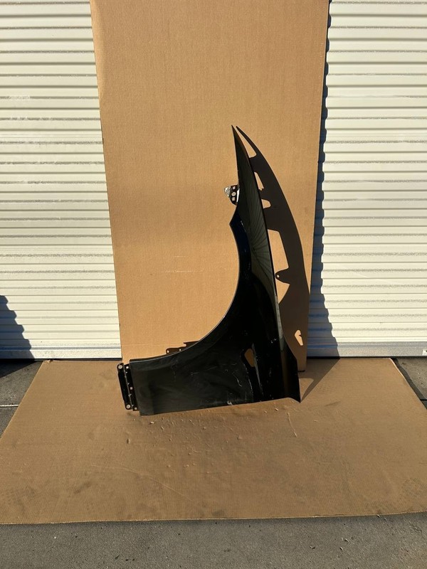 ✅12-20 Tesla Model S Front Left Side Fender Shell Panel Black w/ scratches