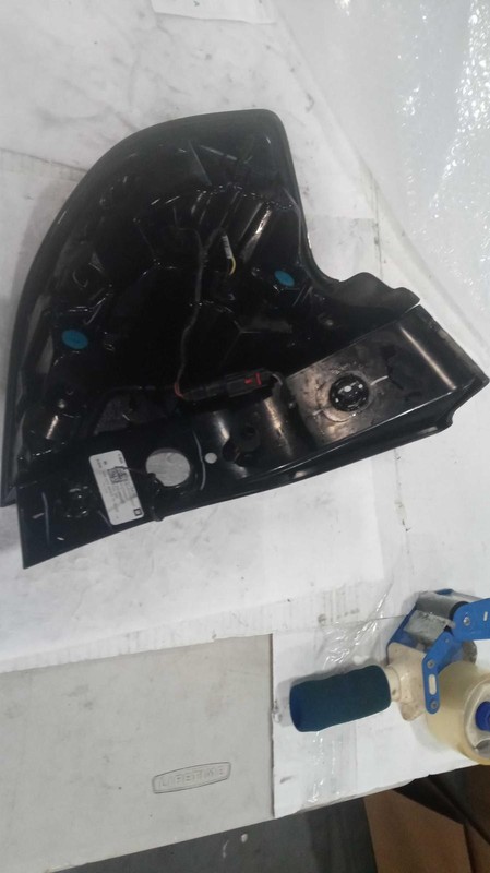 2019 GMC Terrain Right Tail Light Assembly Grey 700201 Used 119k Miles